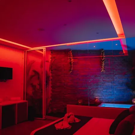 La Collina Di Capodimonte Napoli