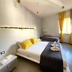 La Collina Di Capodimonte Alojamento de Acomodação e Pequeno-almoço 4*