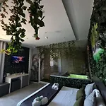 Alojamento de Acomodação e Pequeno-almoço La Collina Di Capodimonte 4*